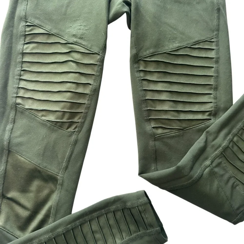 ALO High-Waist Moto Legging full length army green XS